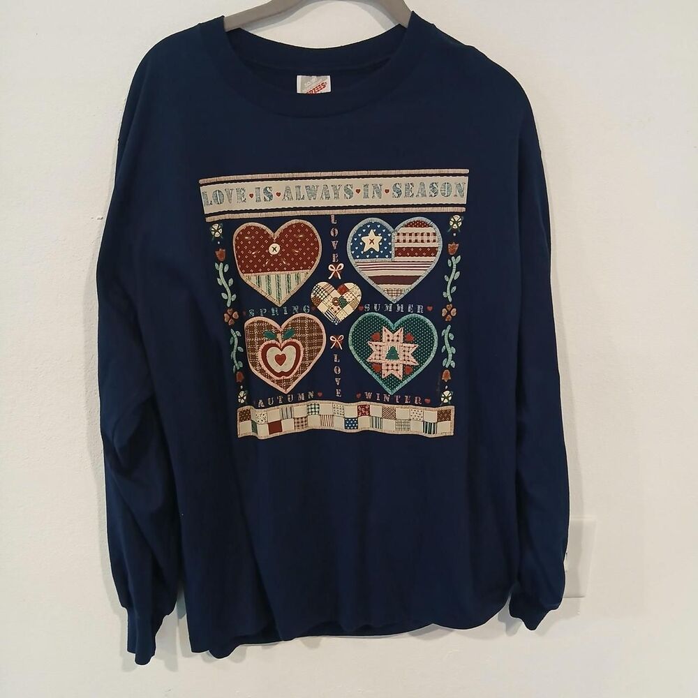 Jerzees Women's Vintage Navy Love is Always in Season Shirt Large Cottagecore